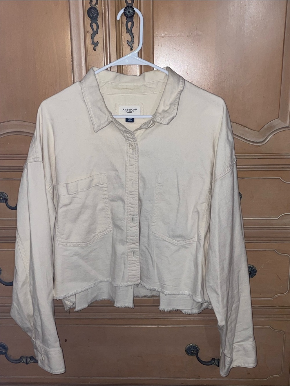 American Eagle Outfitters Off-White Cropped Button-Up Jacket